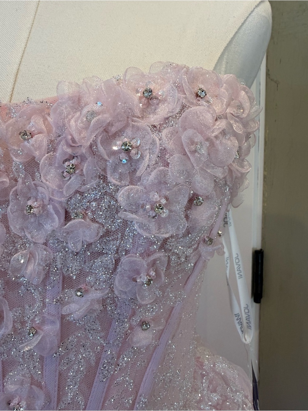 JOVANI NWT ✨ SAMPLE ✨ - Picture 8 of 13